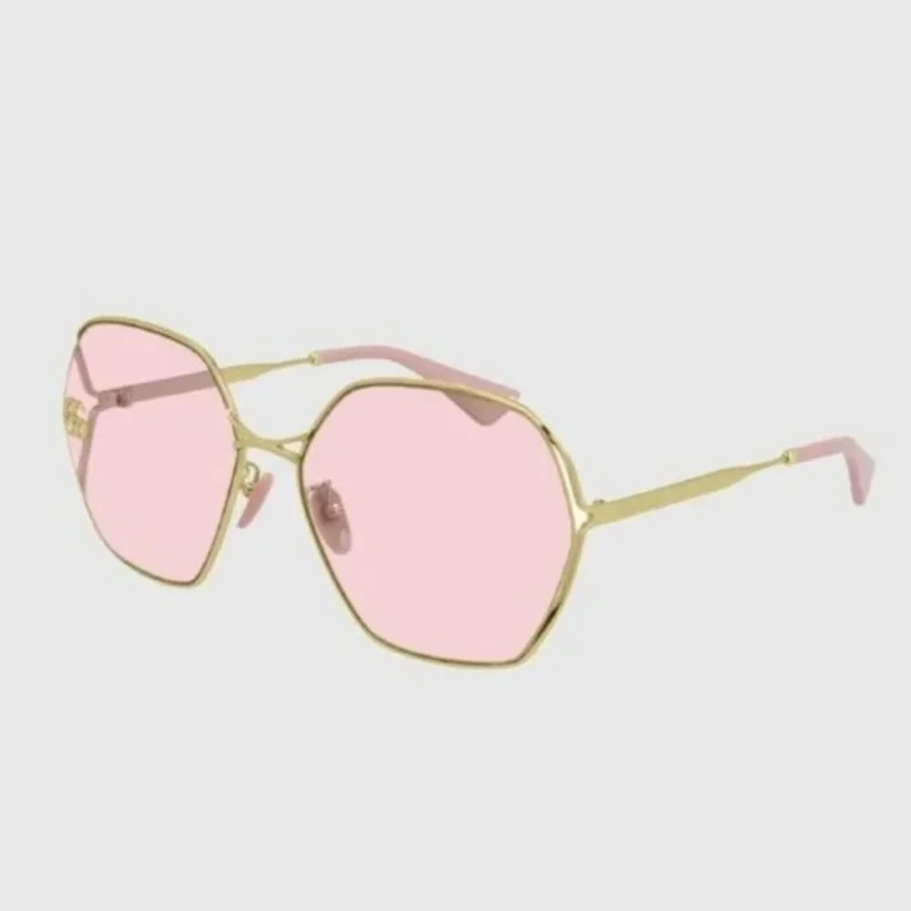 NEW GUCCI SUNGLASSES - Picture 1 of 4